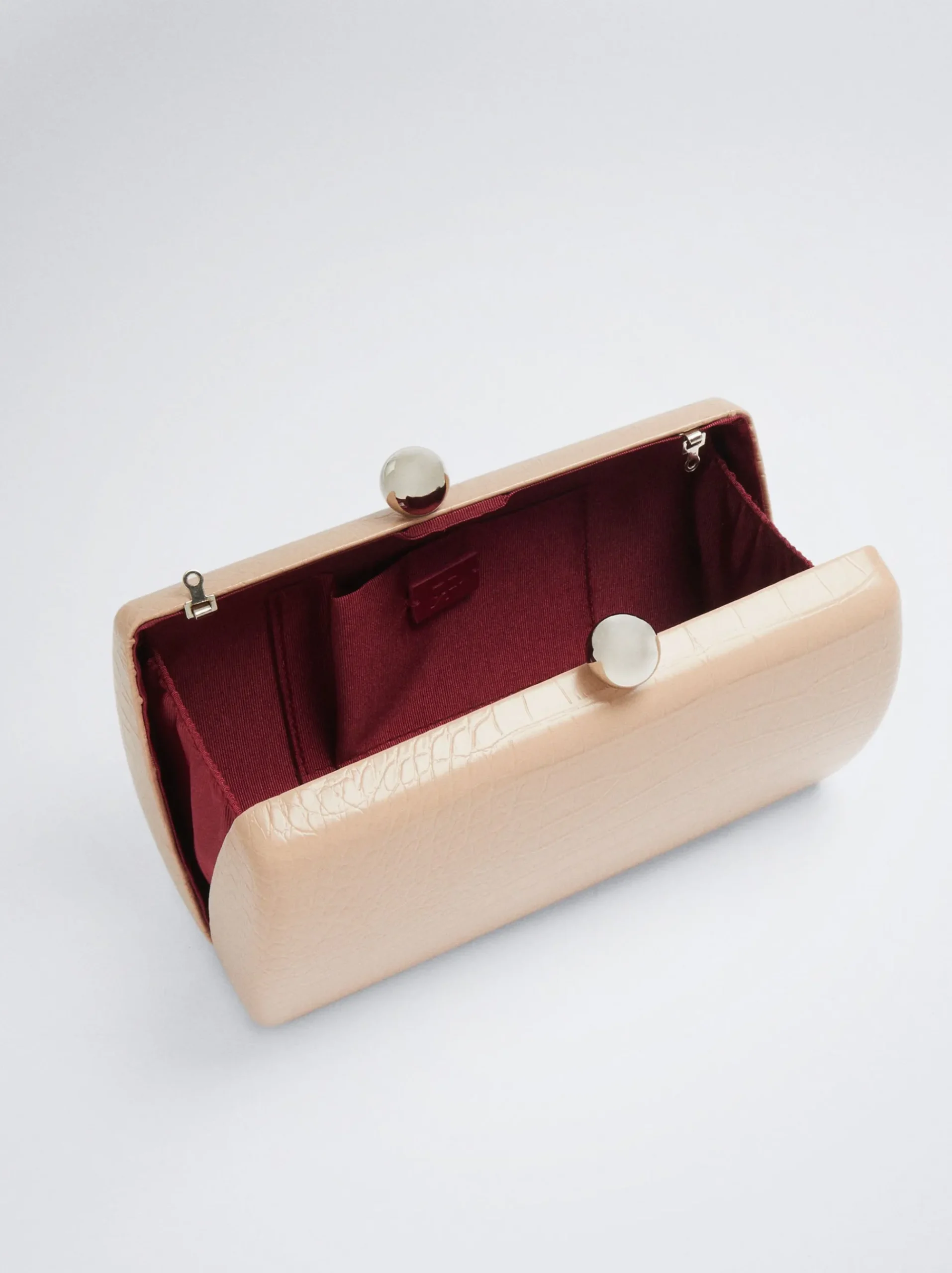 Embossed Animal Party Clutch|Parfois Shop