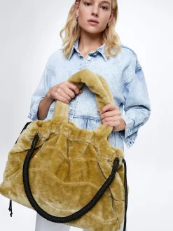 Faux Fur Tote Bag|Parfois New