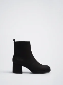 Faux Suede Ankle Boots|Parfois Fashion