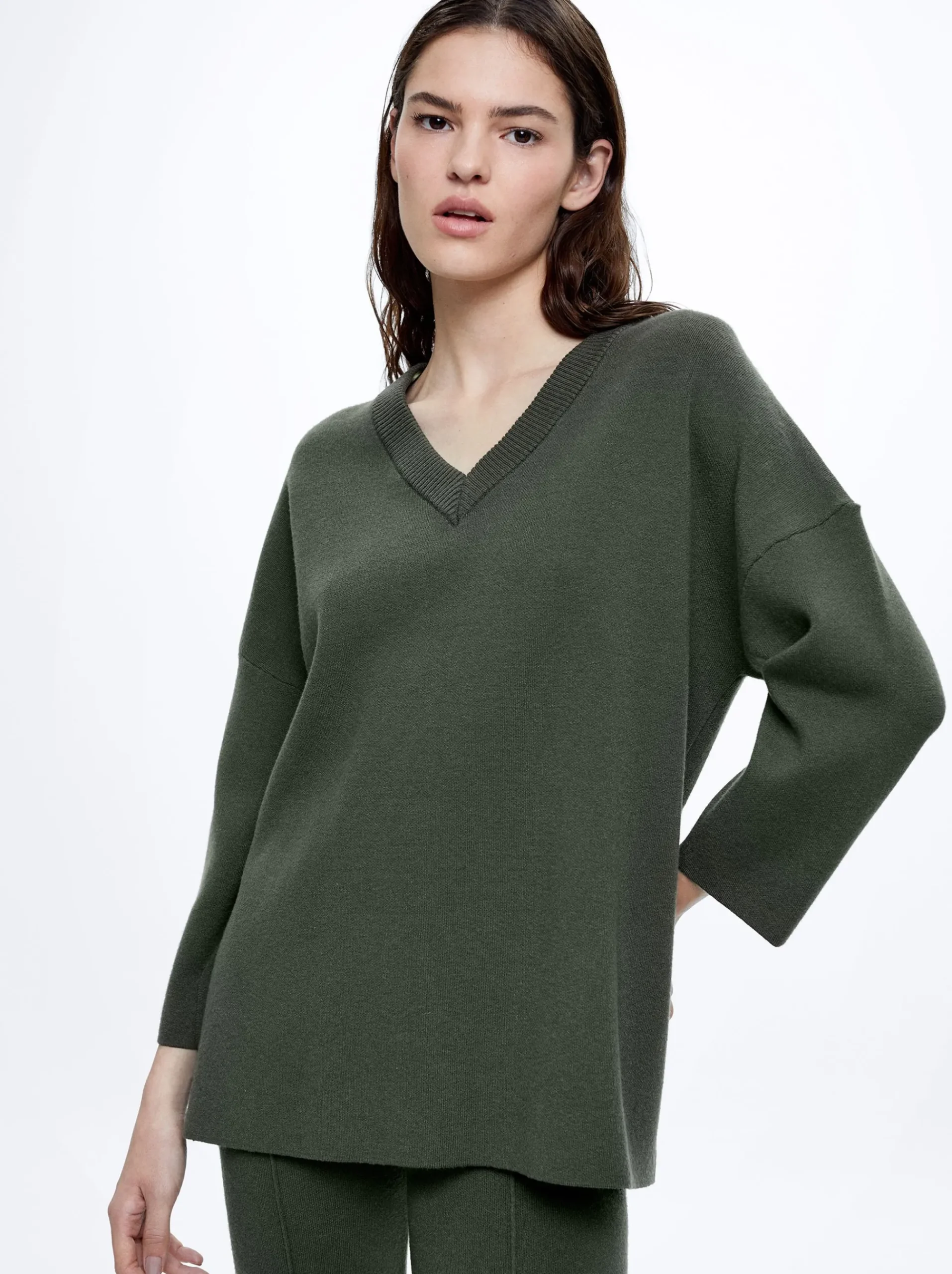 Knitted V-Neck Sweater|Parfois Shop