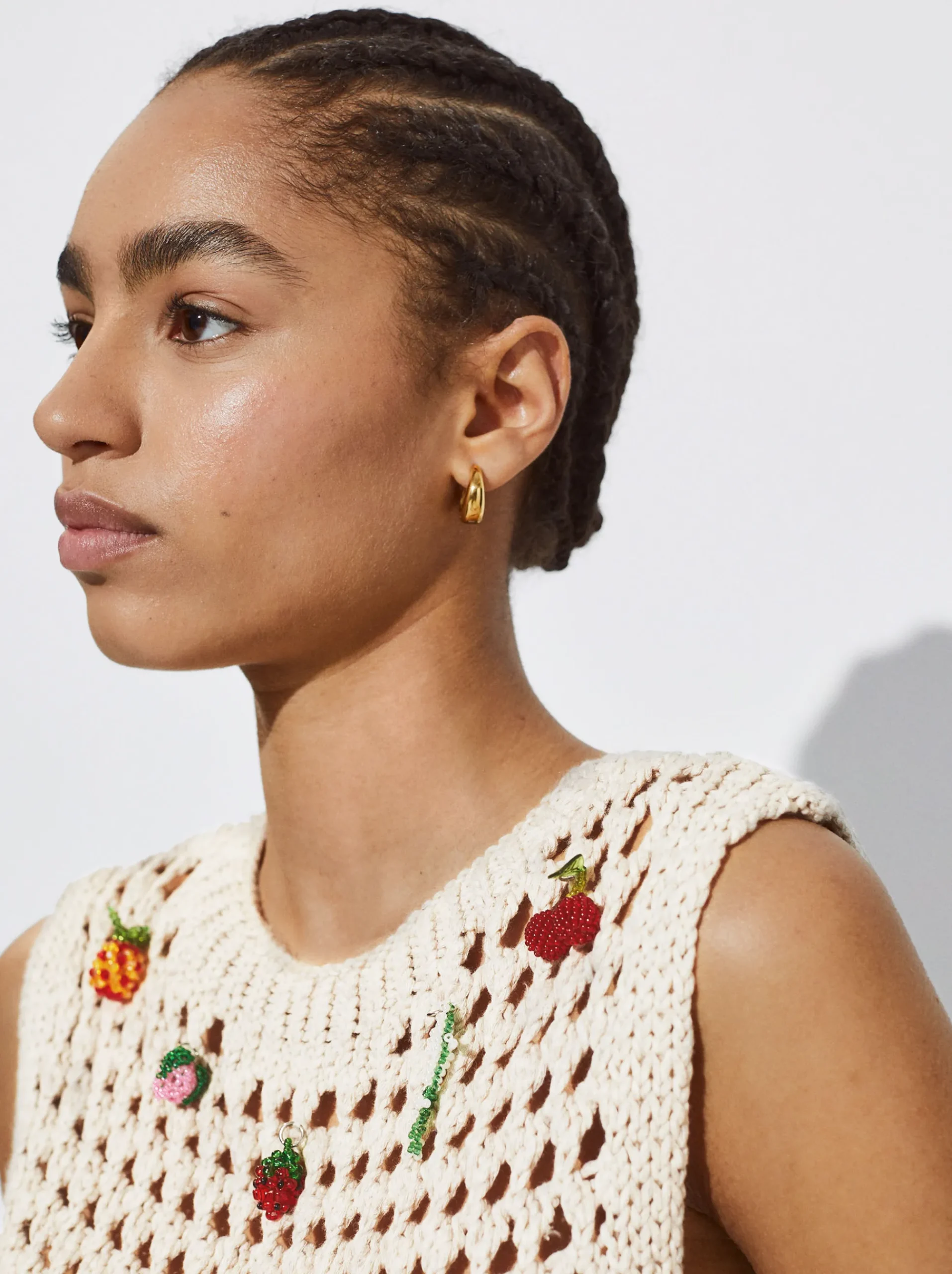 Open Knit Vest With Appliqus|Parfois Flash Sale