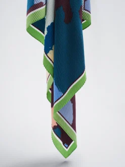 Printed Square Neckerchief|Parfois Online