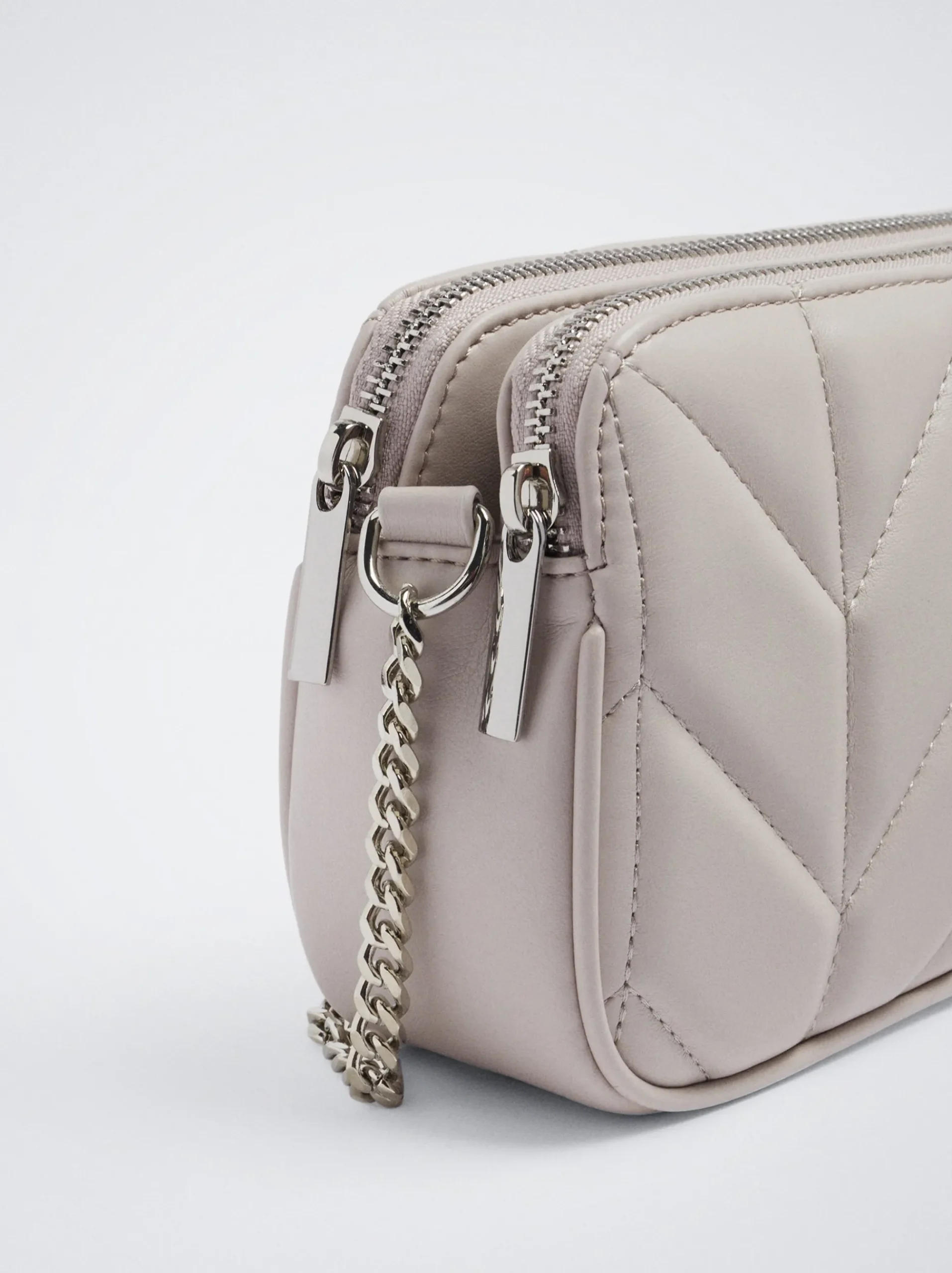 Quilted Crossbody Bag With Chain|Parfois Store