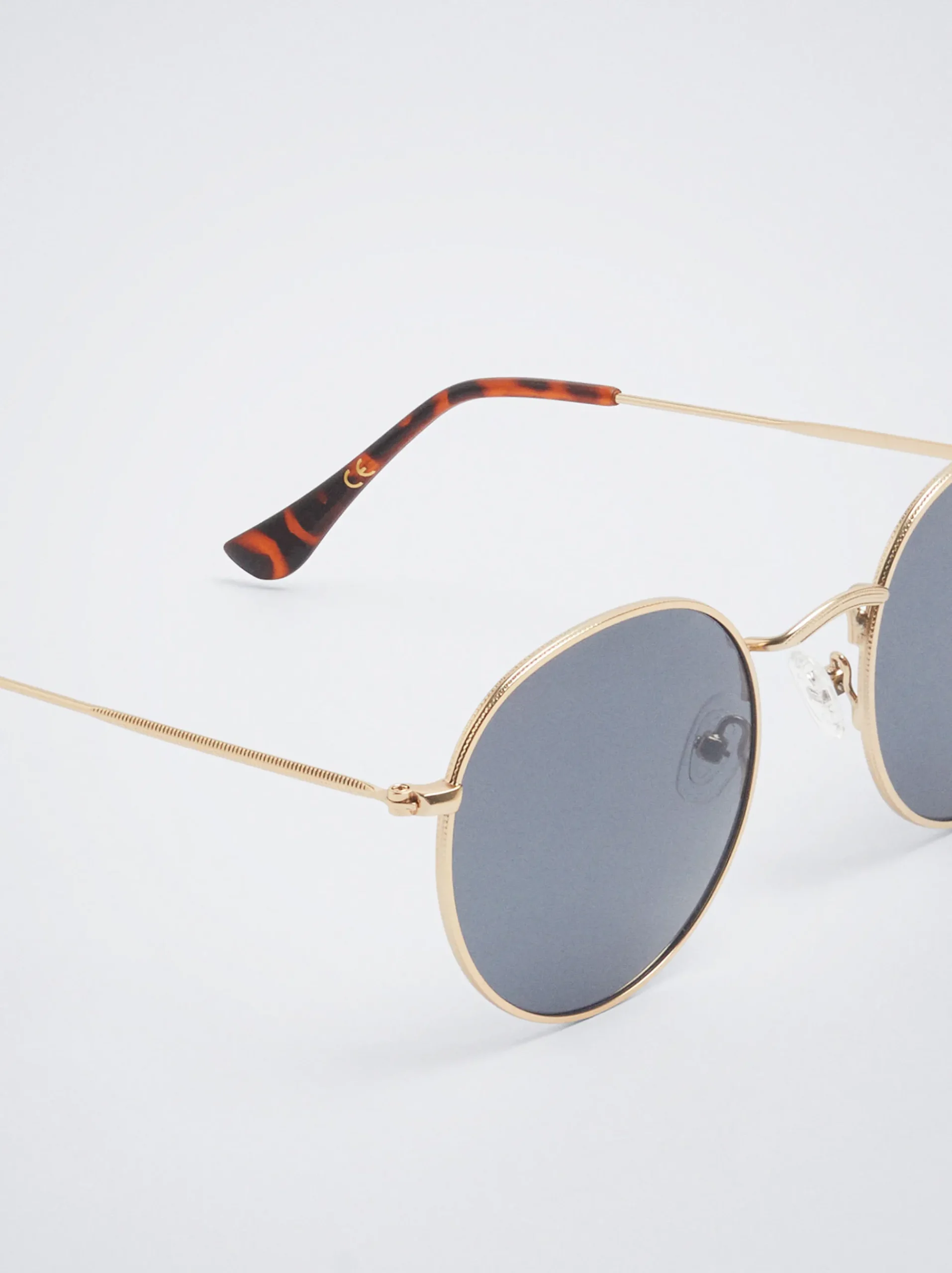 Round Metallic Sunglasses|Parfois Fashion